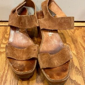 Pedro Garcia Brown Suede Wedge, Size 38.5